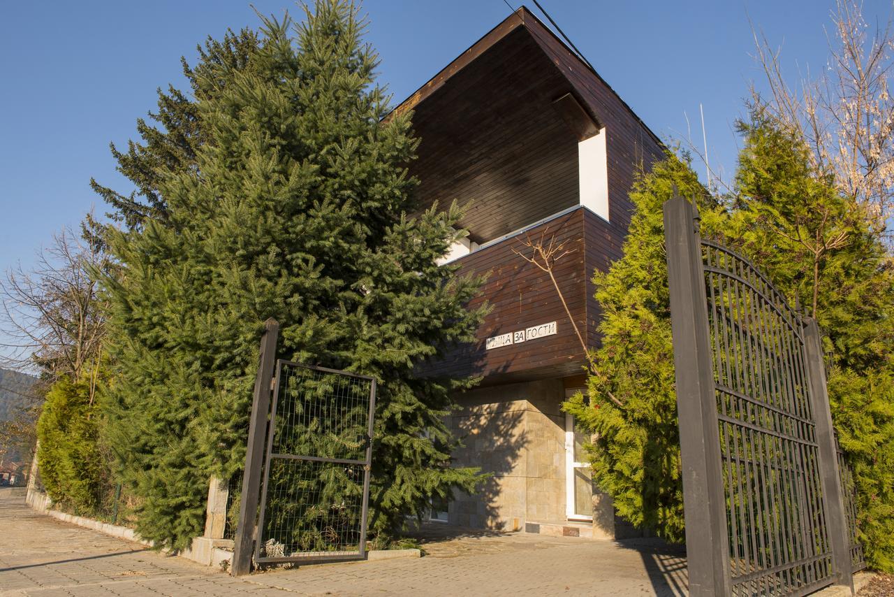 Villa "Forest Way" Pirdop Exterior foto